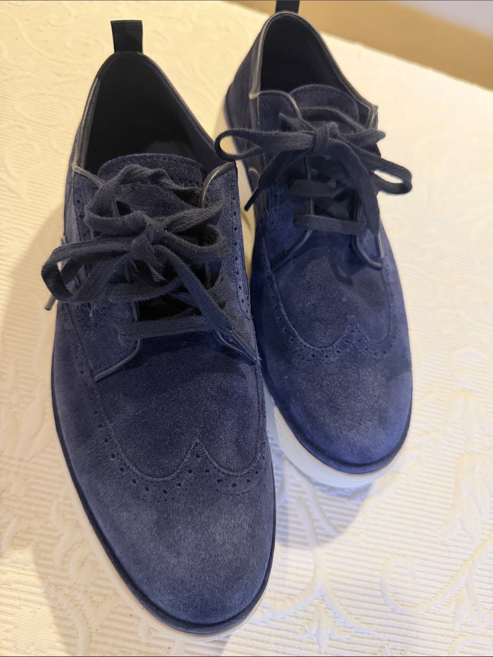 Women’s Cole Haan Navy Suede Original Grand City Wingtip Platform. Nearly New. 9
